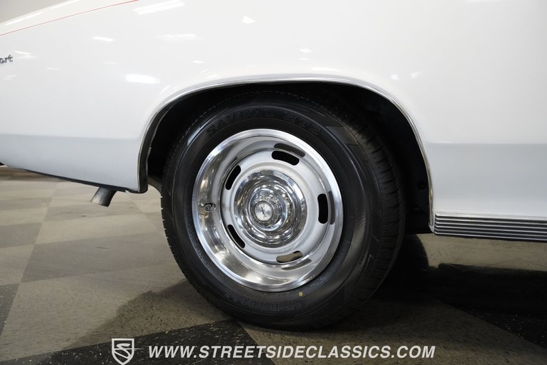 Unknown-Chevelle-1967-White-Red-39