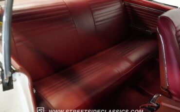 Unknown-Chevelle-1967-White-Red-44