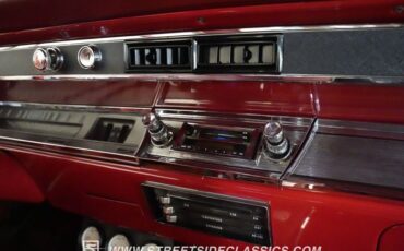 Unknown-Chevelle-1967-White-Red-46