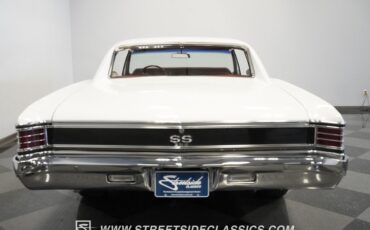 Unknown-Chevelle-1967-White-Red-6
