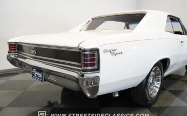 Unknown-Chevelle-1967-White-Red-7