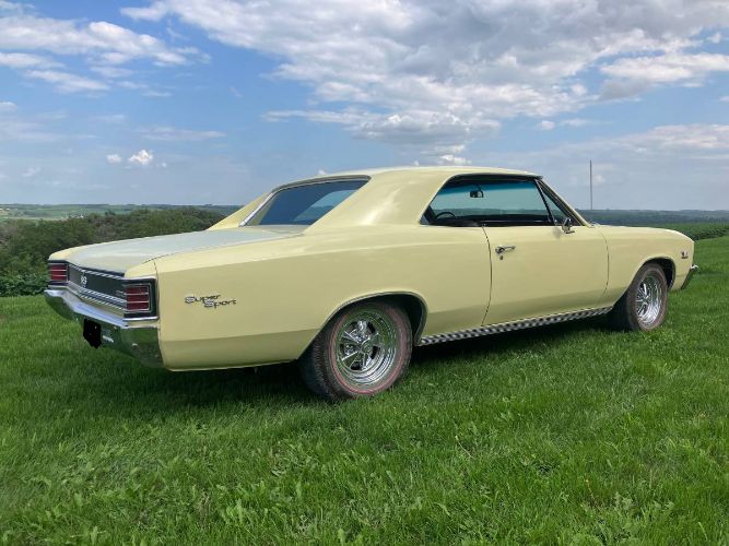 Unknown-Chevelle-1967-Yellow-4