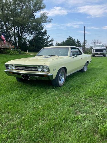 Unknown-Chevelle-1967-Yellow-8