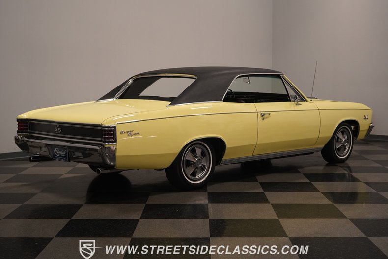 Unknown-Chevelle-1967-Yellow-Black-14