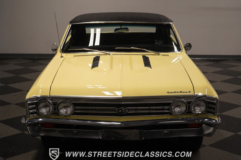 Unknown-Chevelle-1967-Yellow-Black-18