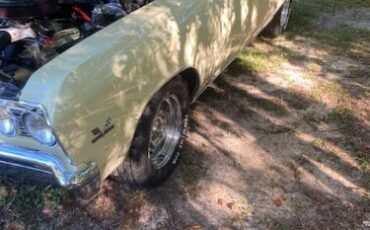 Unknown-Chevelle-1967-Yellow-Black-26