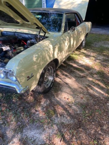 Unknown-Chevelle-1967-Yellow-Black-26