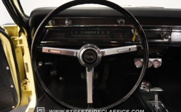 Unknown-Chevelle-1967-Yellow-Black-39