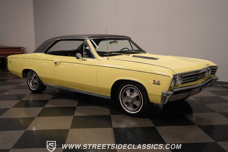 Unknown-Chevelle-1967-Yellow-Black-5