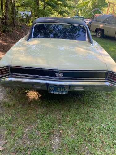 Unknown-Chevelle-1967-Yellow-Black-5