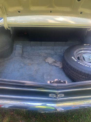 Unknown-Chevelle-1967-Yellow-Black-8