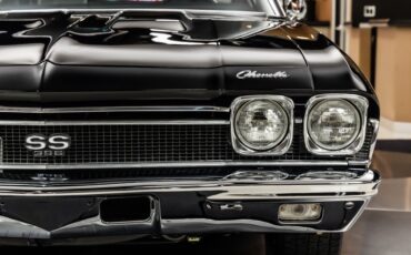 Unknown-Chevelle-1968-Black-Black-25