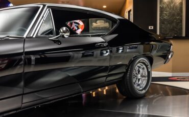 Unknown-Chevelle-1968-Black-Black-27