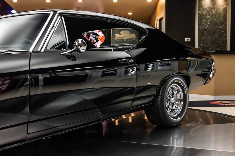 Unknown-Chevelle-1968-Black-Black-27