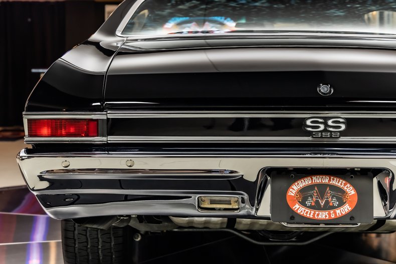 Unknown-Chevelle-1968-Black-Black-30