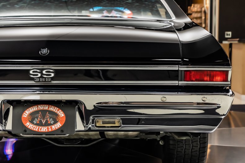 Unknown-Chevelle-1968-Black-Black-33