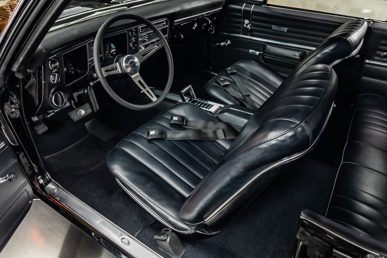 Unknown-Chevelle-1968-Black-Black-40
