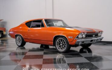 Unknown-Chevelle-1968-Inferno-Orange-Metal-Black-18