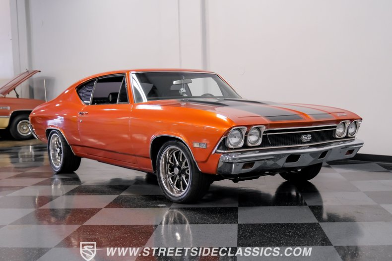 Unknown-Chevelle-1968-Inferno-Orange-Metal-Black-19