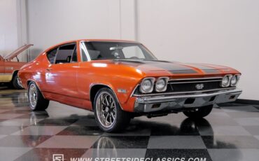 Unknown-Chevelle-1968-Inferno-Orange-Metal-Black-21