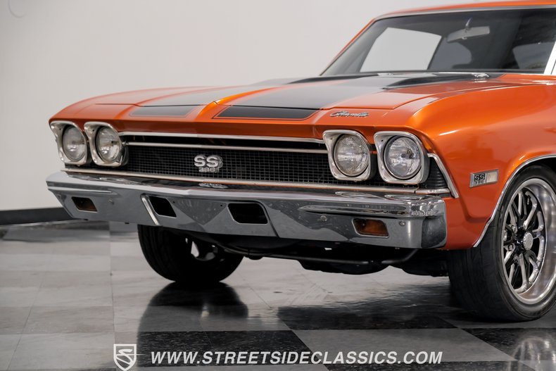 Unknown-Chevelle-1968-Inferno-Orange-Metal-Black-25