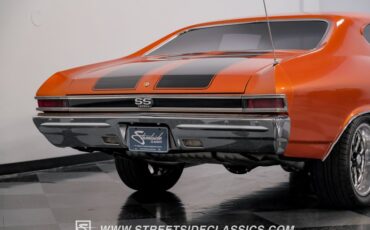 Unknown-Chevelle-1968-Inferno-Orange-Metal-Black-27