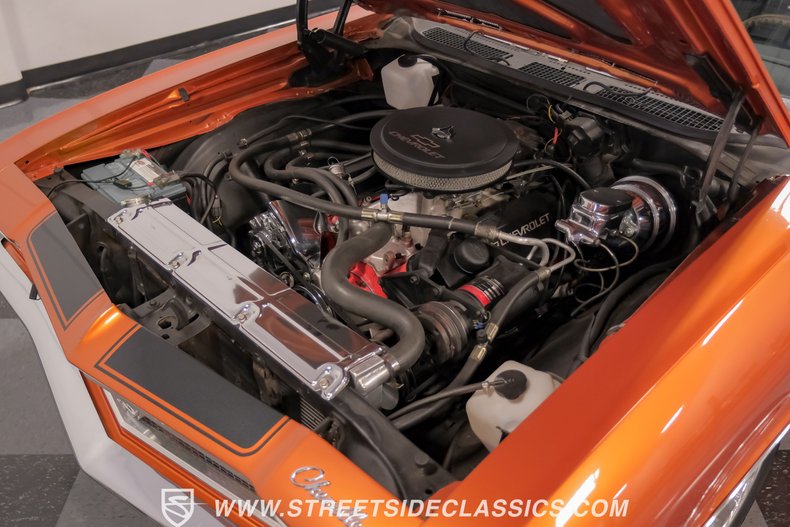 Unknown-Chevelle-1968-Inferno-Orange-Metal-Black-30