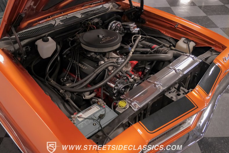 Unknown-Chevelle-1968-Inferno-Orange-Metal-Black-31