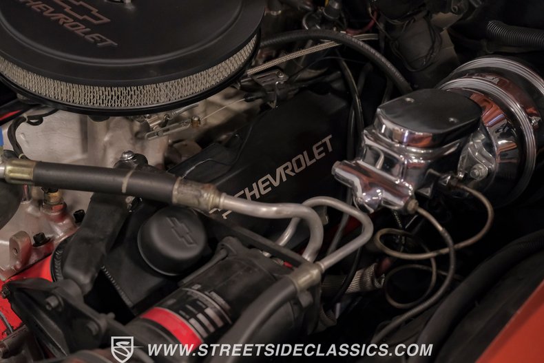 Unknown-Chevelle-1968-Inferno-Orange-Metal-Black-33