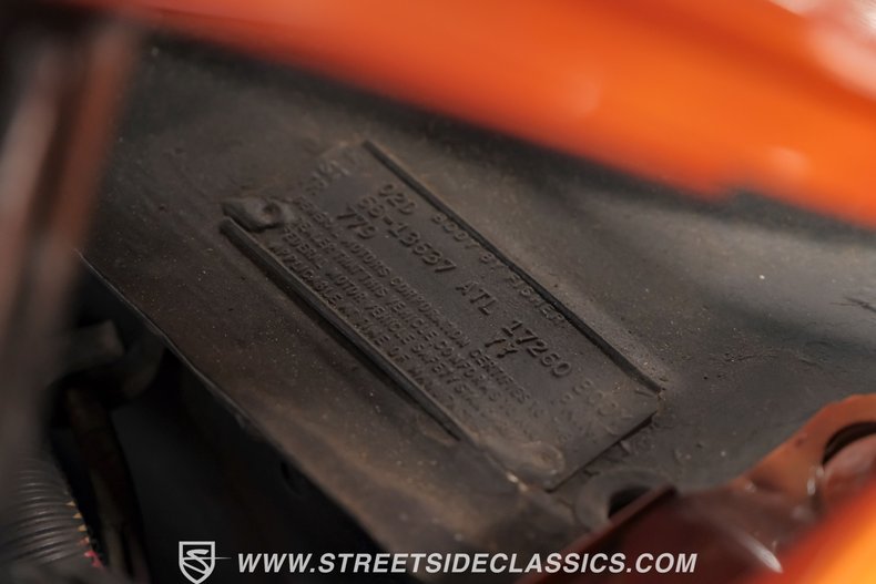 Unknown-Chevelle-1968-Inferno-Orange-Metal-Black-34