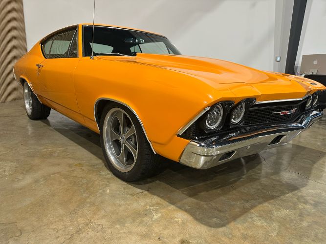 Unknown-Chevelle-1968-Orange-Black-Vinyl-10