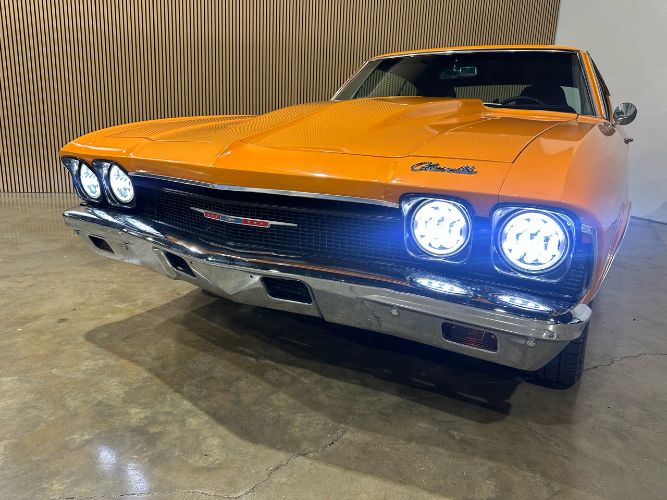 Unknown-Chevelle-1968-Orange-Black-Vinyl-9