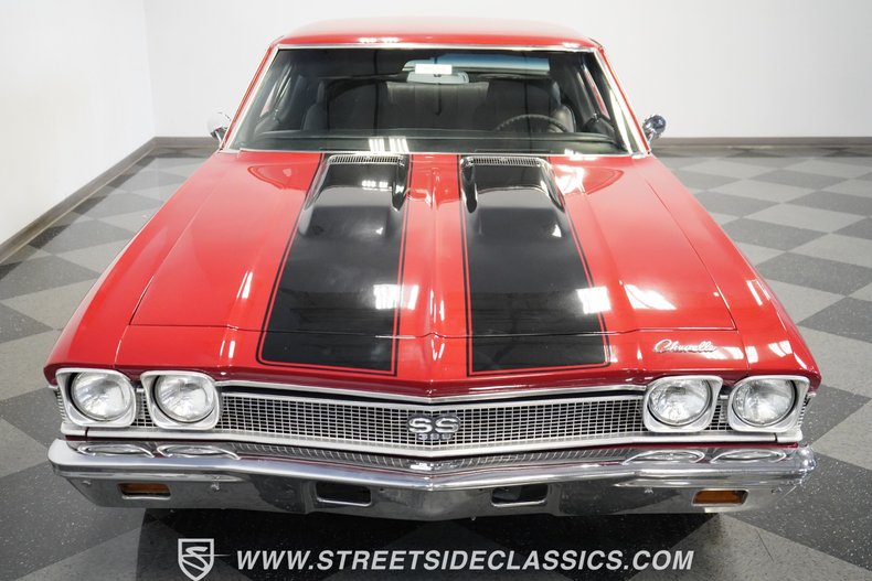 Unknown-Chevelle-1968-Red-Black-13