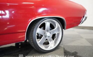 Unknown-Chevelle-1968-Red-Black-21