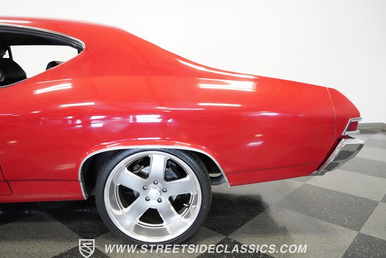 Unknown-Chevelle-1968-Red-Black-22