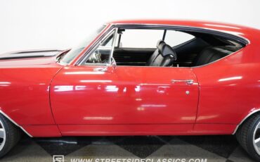 Unknown-Chevelle-1968-Red-Black-23