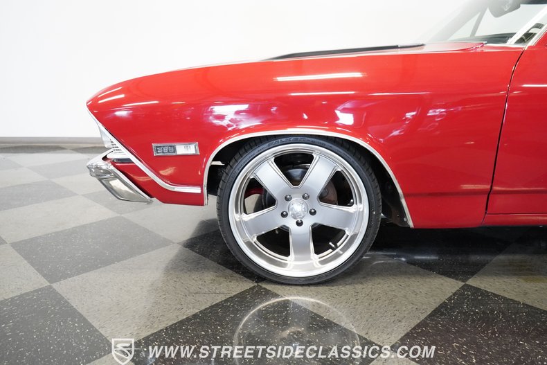 Unknown-Chevelle-1968-Red-Black-24