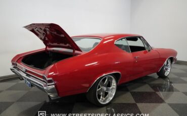 Unknown-Chevelle-1968-Red-Black-25