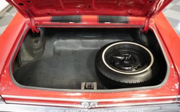 Unknown-Chevelle-1968-Red-Black-26