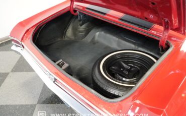 Unknown-Chevelle-1968-Red-Black-27