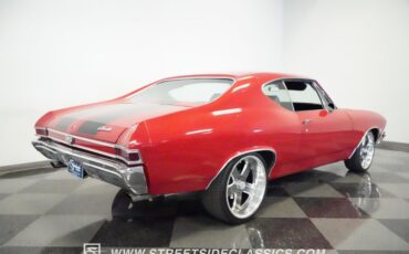 Unknown-Chevelle-1968-Red-Black-33