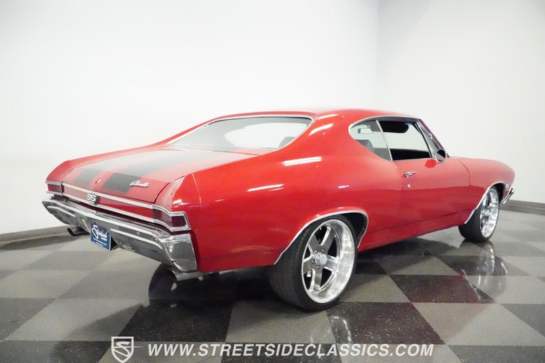 Unknown-Chevelle-1968-Red-Black-33