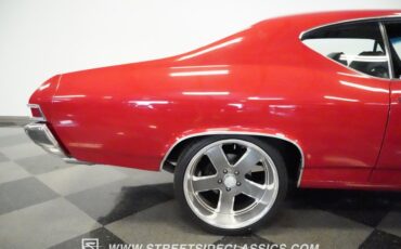 Unknown-Chevelle-1968-Red-Black-40