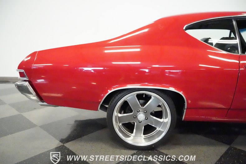 Unknown-Chevelle-1968-Red-Black-40