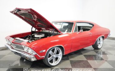 Unknown-Chevelle-1968-Red-Black-42