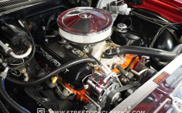 Unknown-Chevelle-1968-Red-Black-44