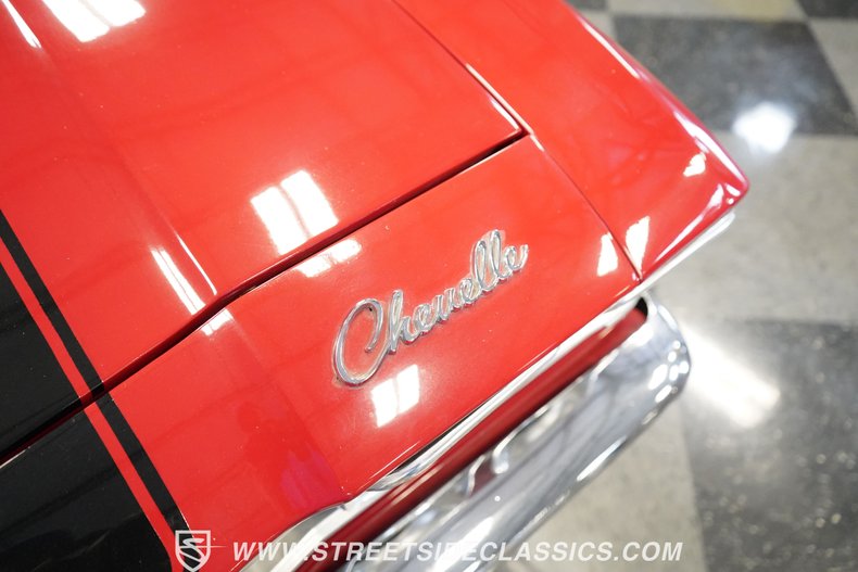 Unknown-Chevelle-1968-Red-Black-46
