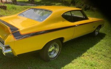 Unknown-Chevelle-1968-Yellow-Black-18