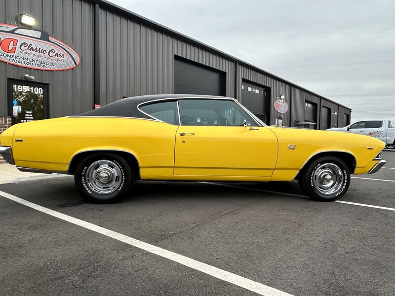 Unknown-Chevelle-1969-Black-Black-10