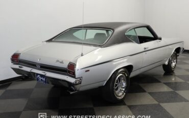 Unknown-Chevelle-1969-Cortez-Silver-Black-15